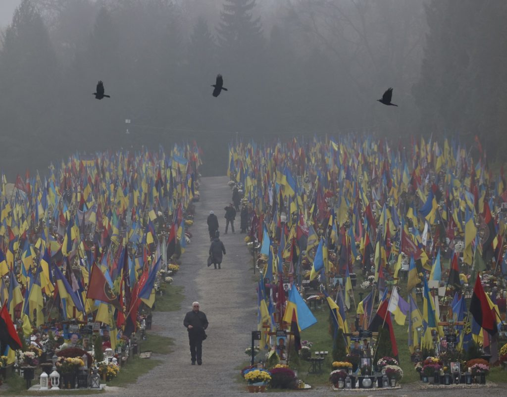 Стратегія пам'яті на Львівщині, довідник для ветеранів, проблеми українських матерів: головні новини дня - 5