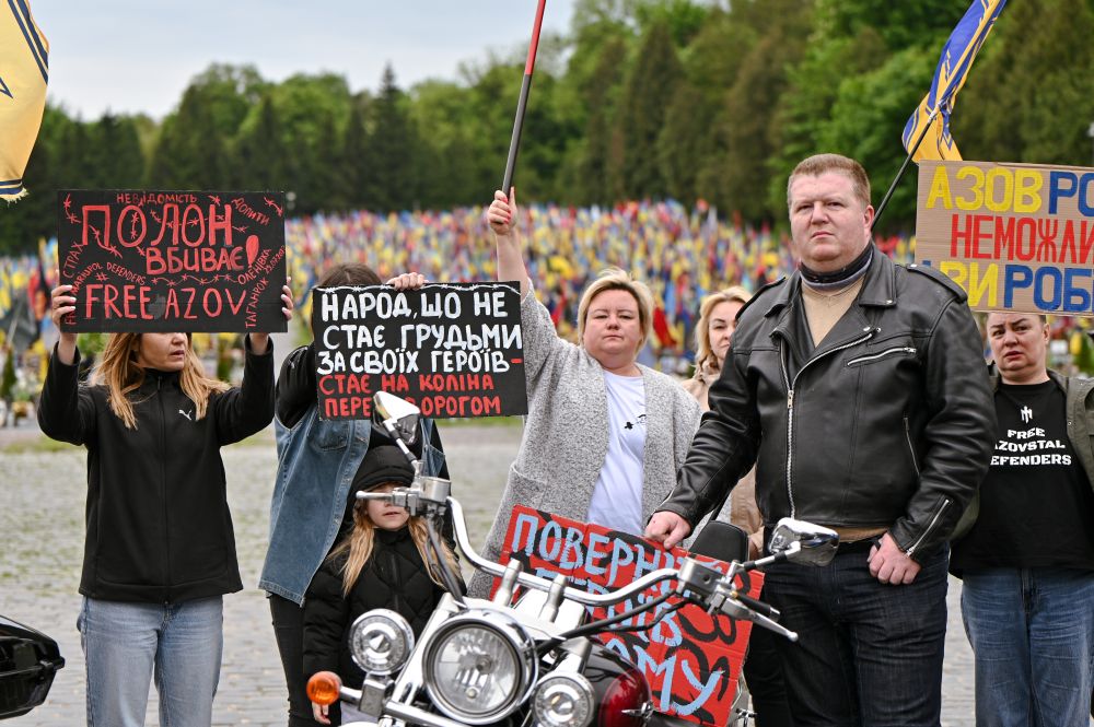 До 11-ї річниці створення «АЗОВу» відбувся байкерський заїзд у Львові - 3
