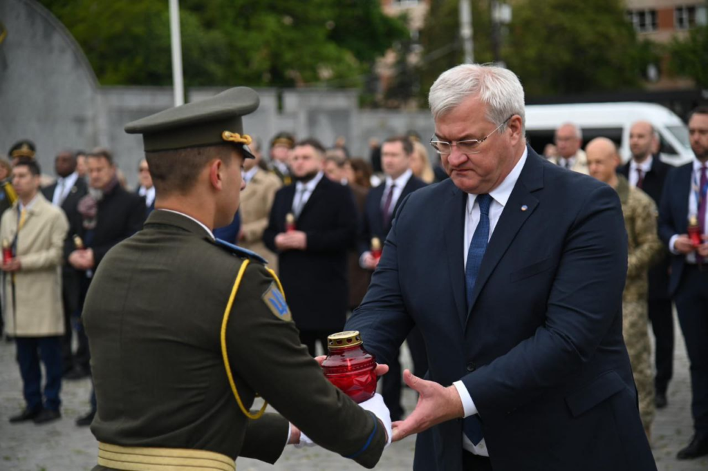 Міністри ЄС приїхали до Львова до Дня Європи (ДОПОВНЕНО) - 4