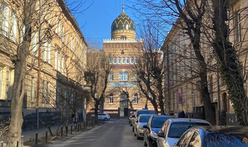 лікарня