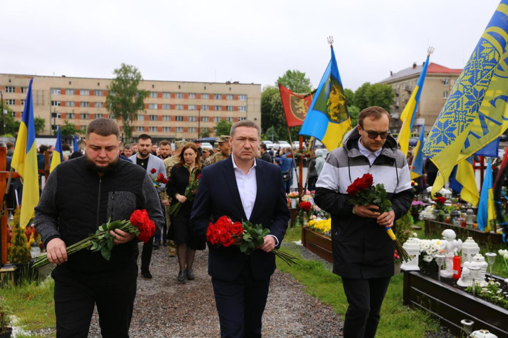 На Львівщині вшанували полеглих захисників - 5