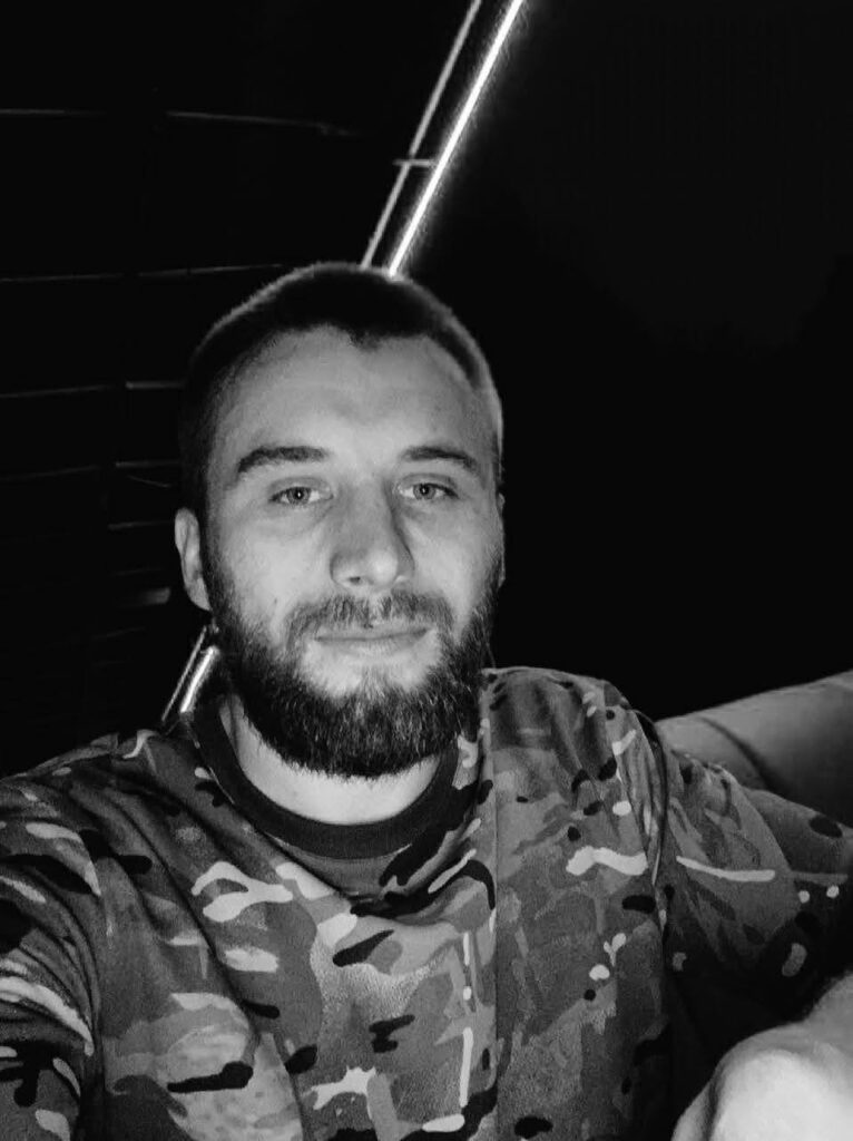 Сьогодні на Львівщині попрощаються з чотирма воїнами — що про них відомо - 4