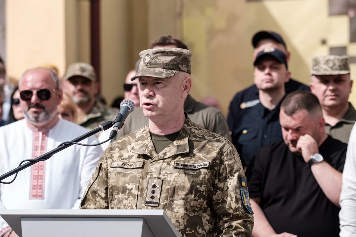У військовому ліцеї ім. Героїв Крут відбулася офіційна церемонія випуску ліцеїстів - 5