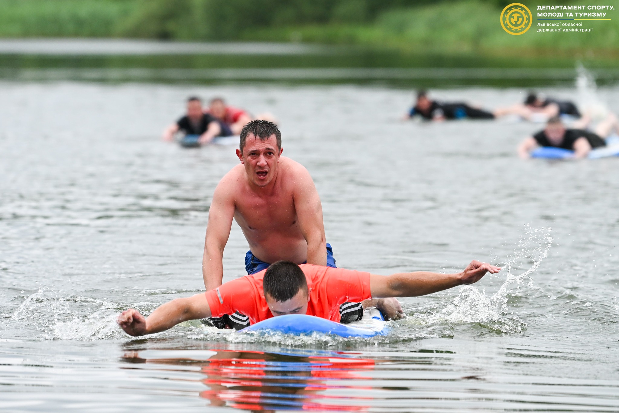 На Львівщині військові Нацгвардії вперше змагались у веслуванні на човнах «Дракон» - 11