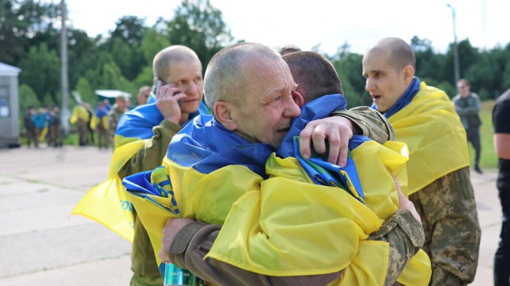 Обмін полоненими, премія для львівської письменниці, культурні події міста: головні новини дня - 3