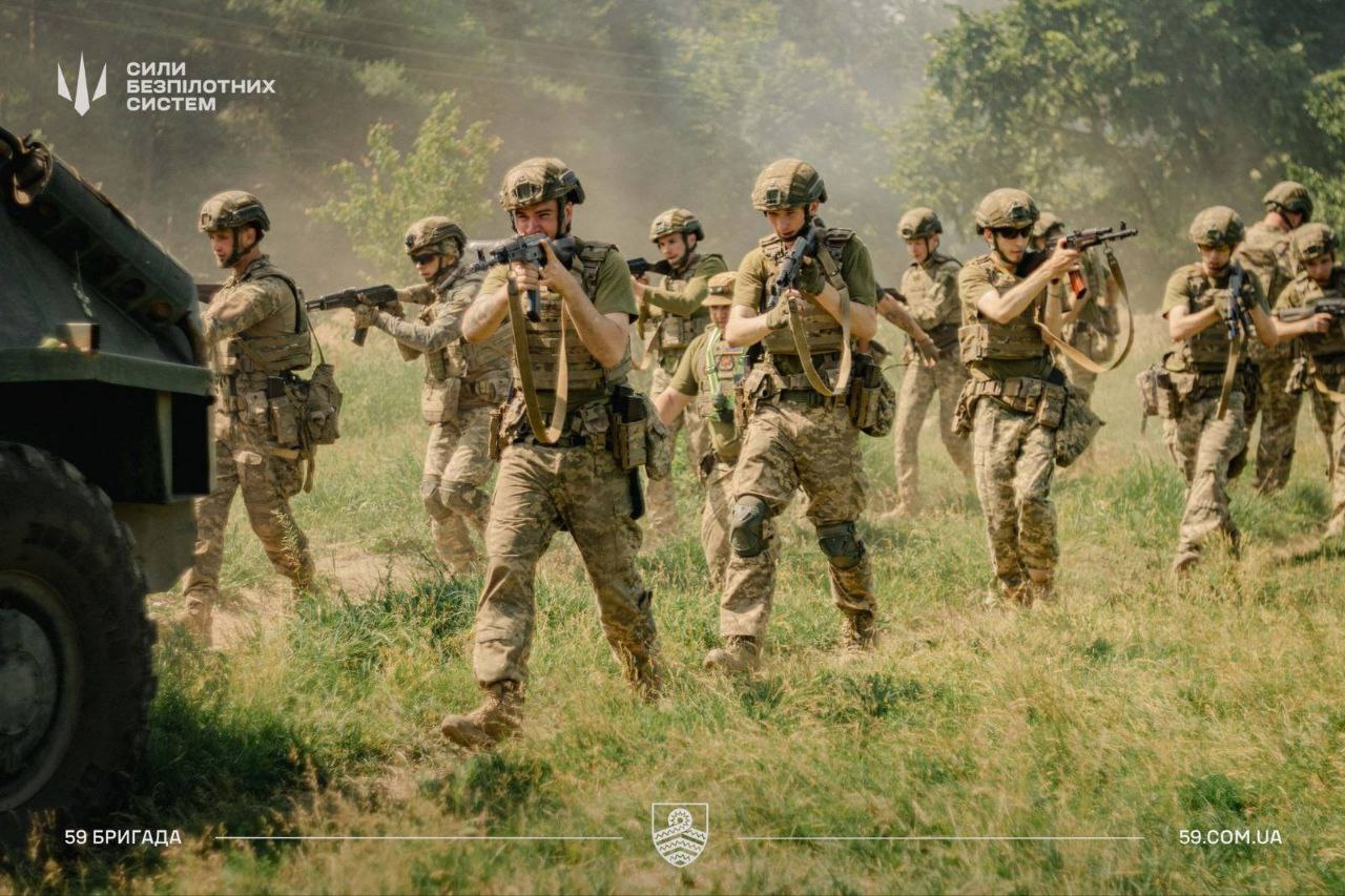 українські воїни
