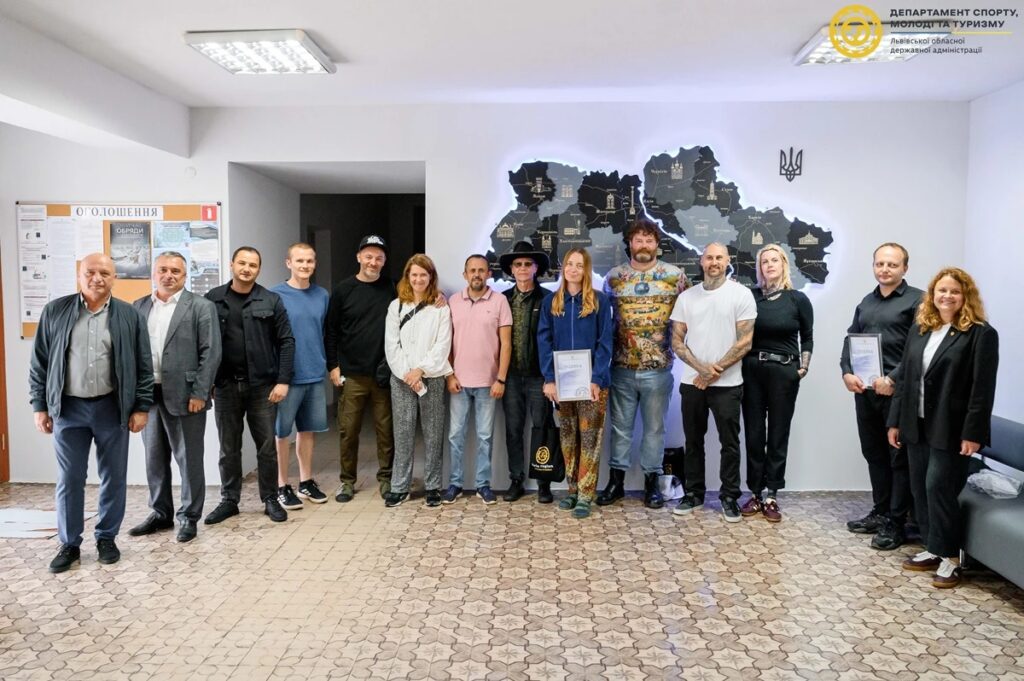 На Львівщині зʼявилися 5 муралів, створені художниками з різних куточків світу - 2