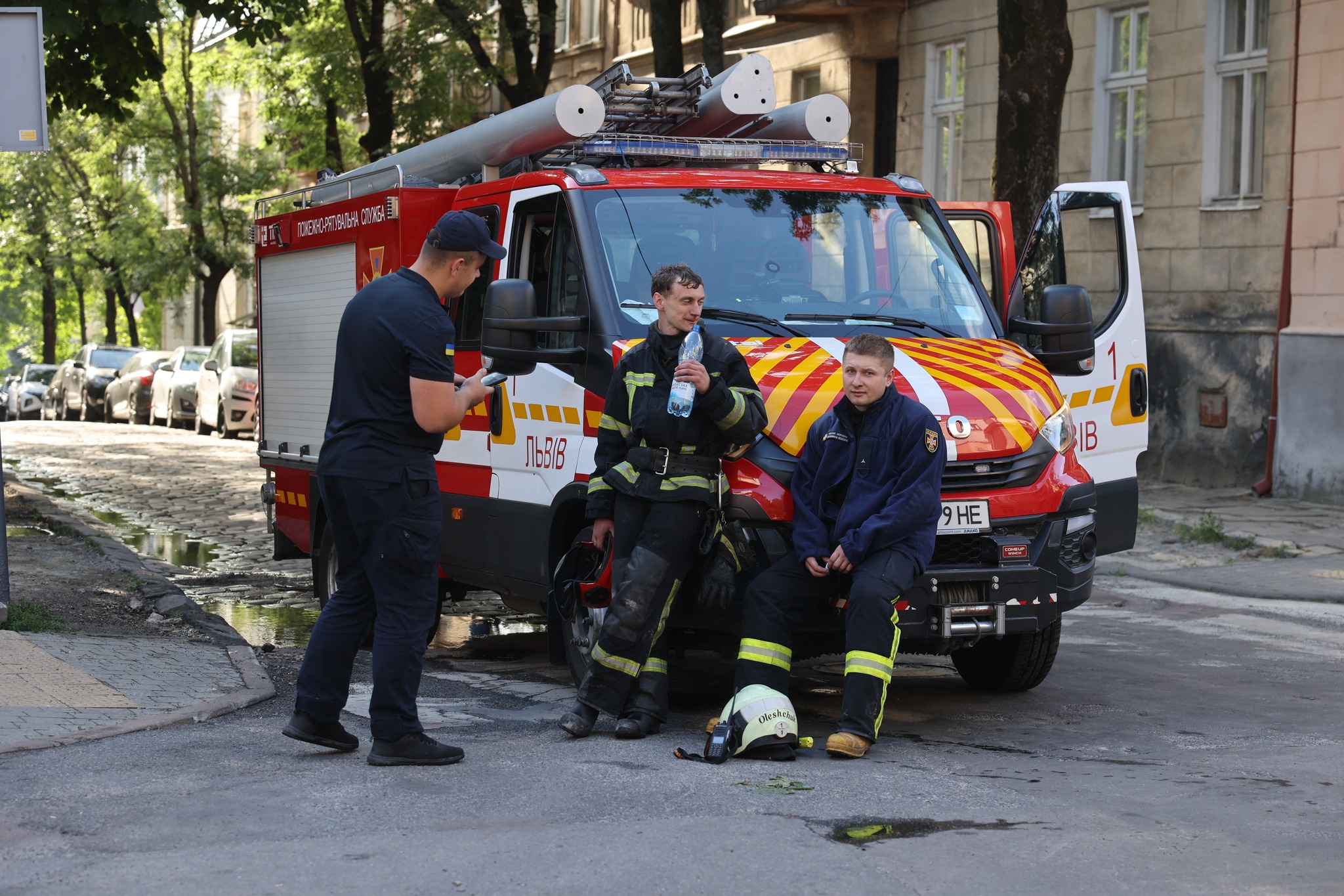 Внаслідок нічної атаки на Львів постраждали дев'ятеро людей: двох госпіталізували (ОНОВЛЕНО) - 5
