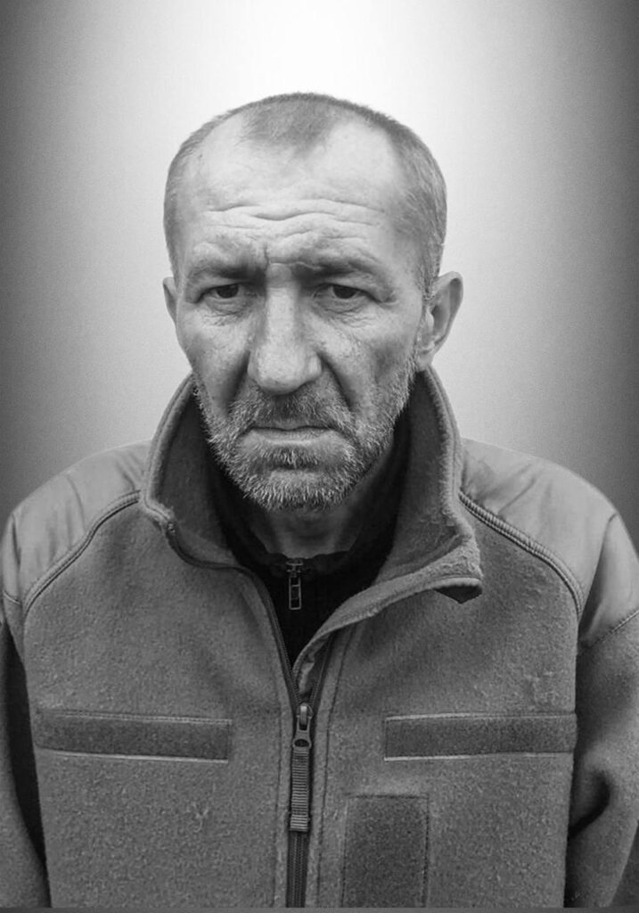 Сьогодні на Львівщині попрощаються з трьома воїнами — що про них відомо (фото) - 3