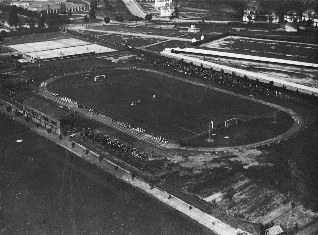 Czarni_Lwow_stadion__kopia