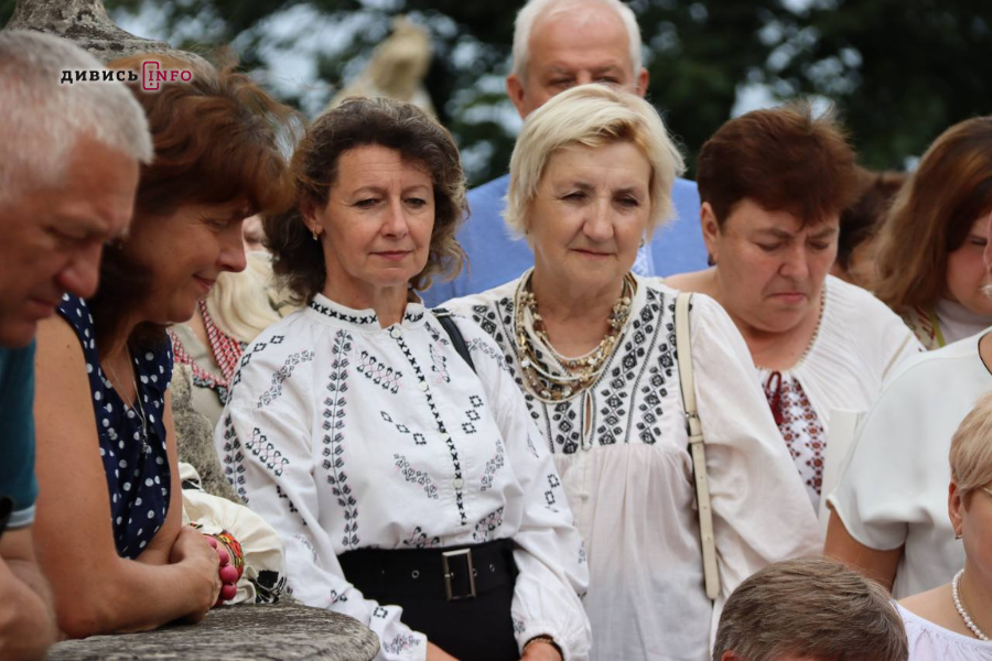 У Львові освятили майже 30 вишиванок для військових (фото) - 13
