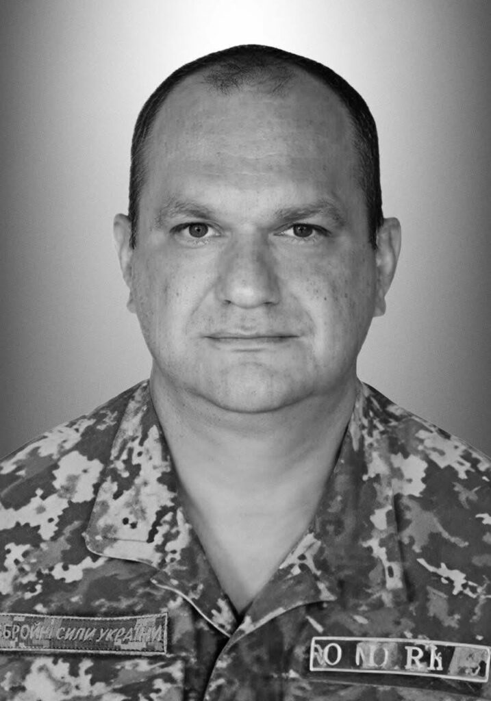 Сьогодні на Львівщині прощаються з вісьмома воїнами — що про них відомо (фото) - 6