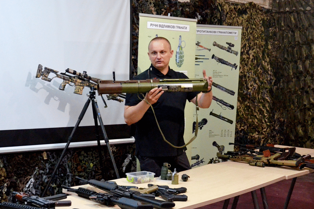На Львівщині проводять навчання з національного спротиву — як долучитись - 11