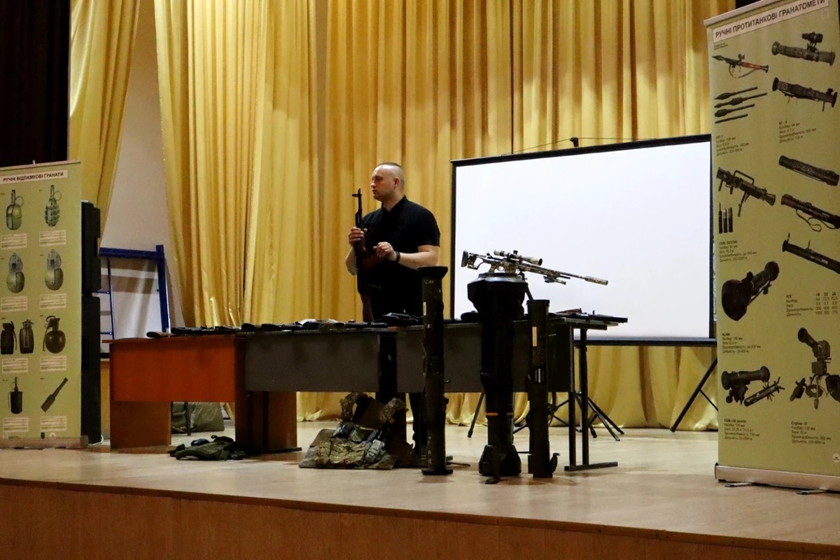 На Львівщині сотні жителів беруть участь участь у навчаннях з національного спротиву - 2