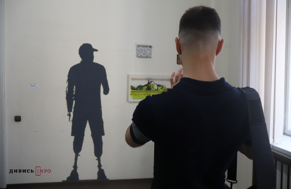 Переосмислення колоніального минулого: про виставку в новому мистецькому просторі у Львові (фото) - 4