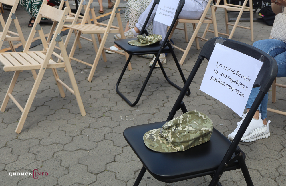 Як у Львові цьогоріч минув масштабний книгообмін «Книжкова площа» (фото, відео) - 15