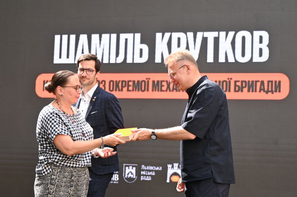 Десятеро молодих львів’ян отримали унікальну відзнаку за внесок у розвиток міста і країни - 10