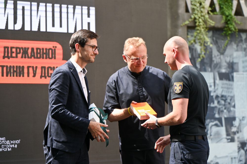 Десятеро молодих львів’ян отримали унікальну відзнаку за внесок у розвиток міста і країни - 13