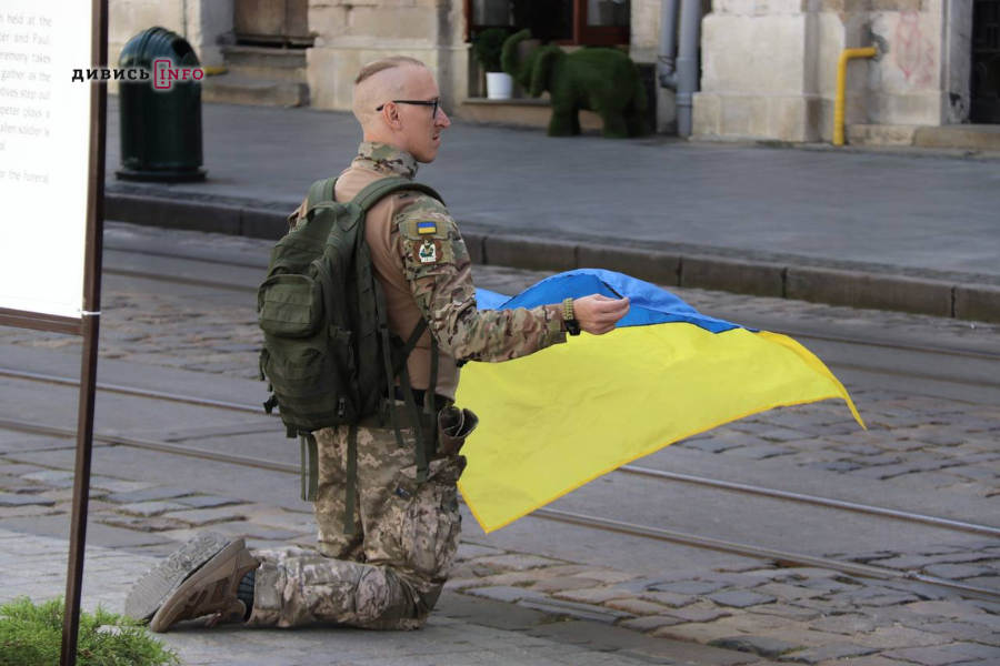 У Львові вшанували полеглих українських захисників (фото) - 5