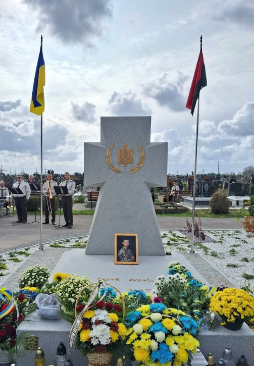 «Для військових могил важливий кожен елемент», — львівський архітектор про специфіку, проблеми та перспективи військових поховань - 15