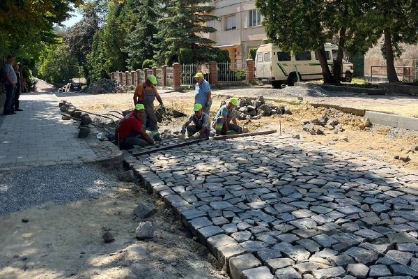 Одну з вулиць Львова ремонтуватимуть ще близько місяця - 2