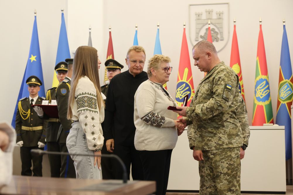 У Львові посмертно нагородили тридцятьох захисників - 2