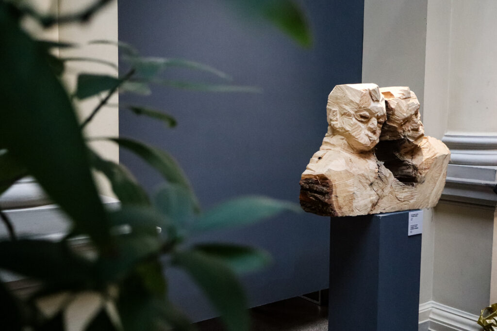 Прощання з воїнами, перший в Україні центр нейрофізіології, громадський транспорт у Львові: головні новини дня - 6