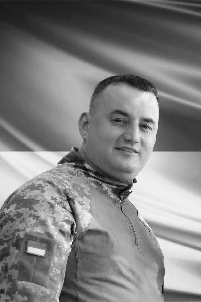 Сьогодні Львівщина прощається із трьома полеглими захисниками - 3