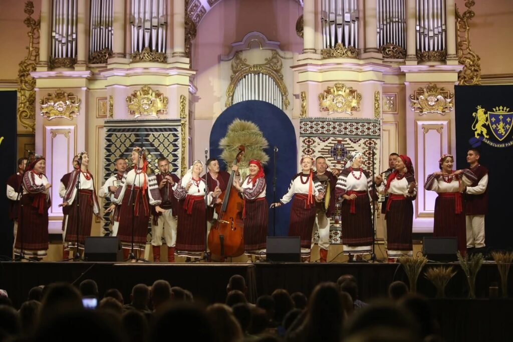 Львівський район презентував свої мистецькі надбання - 2