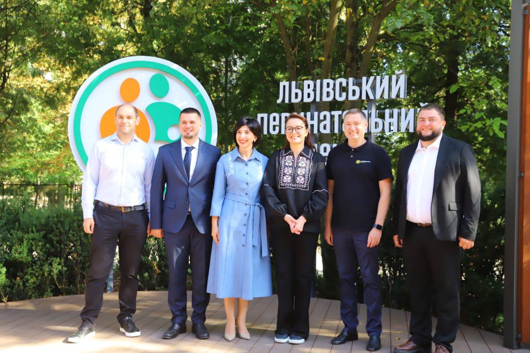 Прем’єр-міністр Юлія Свириденко відвідала перинатальний центр Львова - 8