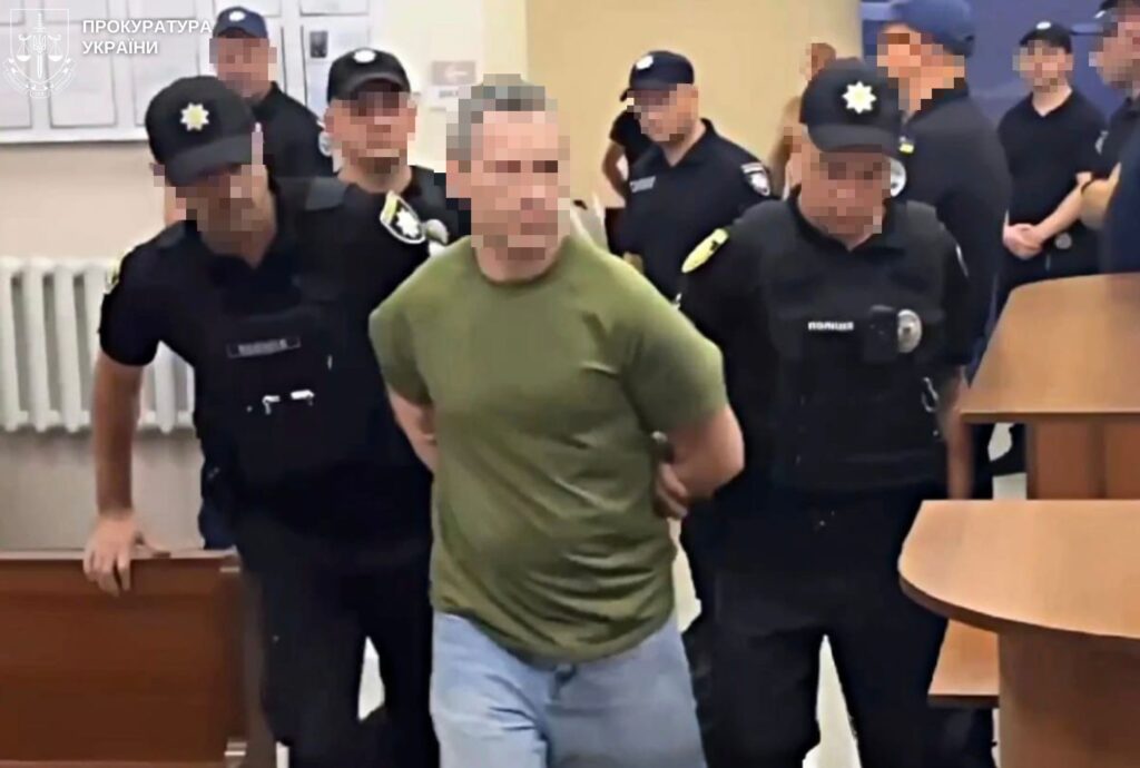 Засідання щодо вбивства Парубія, прощання з політиком, виставка про херсонські пам'ятки у Львові: головні новини дня - 4
