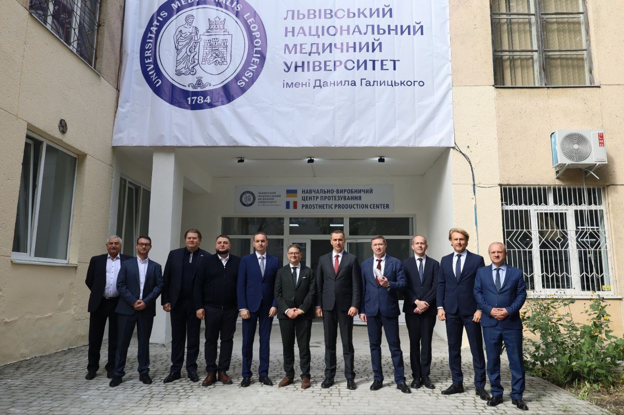 У Львові запрацював сучасний центр протезування - 8