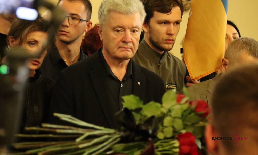 У Львові прощаються з політиком Андрієм Парубієм (фото) - 3