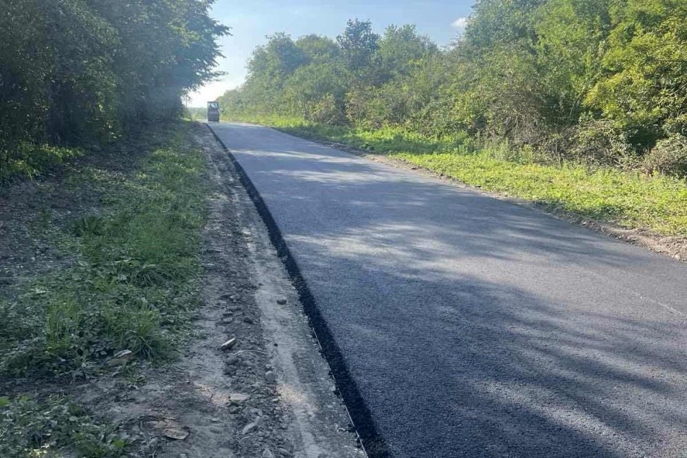 Львів розпочав ремонтувати критичні ділянки обласних доріг у приєднаних громадах - 2