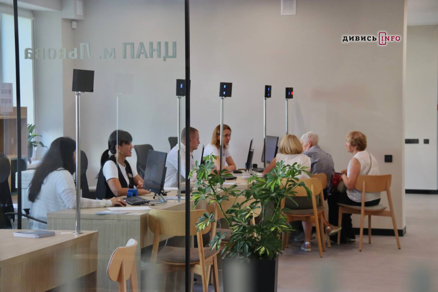 У Львові відкрили найбільший в місті Центр для ветеранів і ЦНАП (фото) - 2