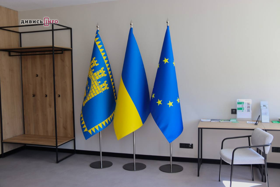 У Львові відкрили найбільший в місті Центр для ветеранів і ЦНАП (фото) - 12