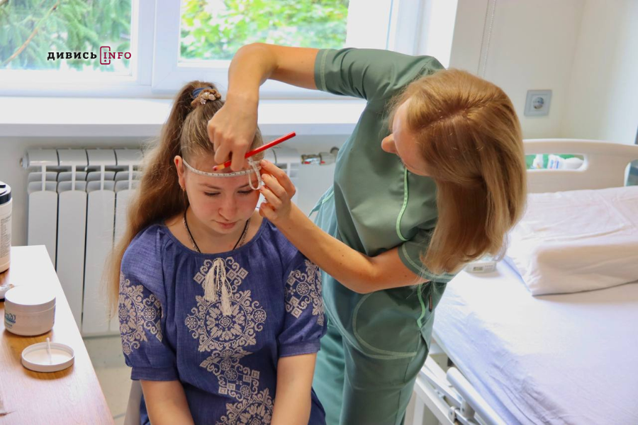 Прощання з воїнами, перший в Україні центр нейрофізіології, громадський транспорт у Львові: головні новини дня - 2