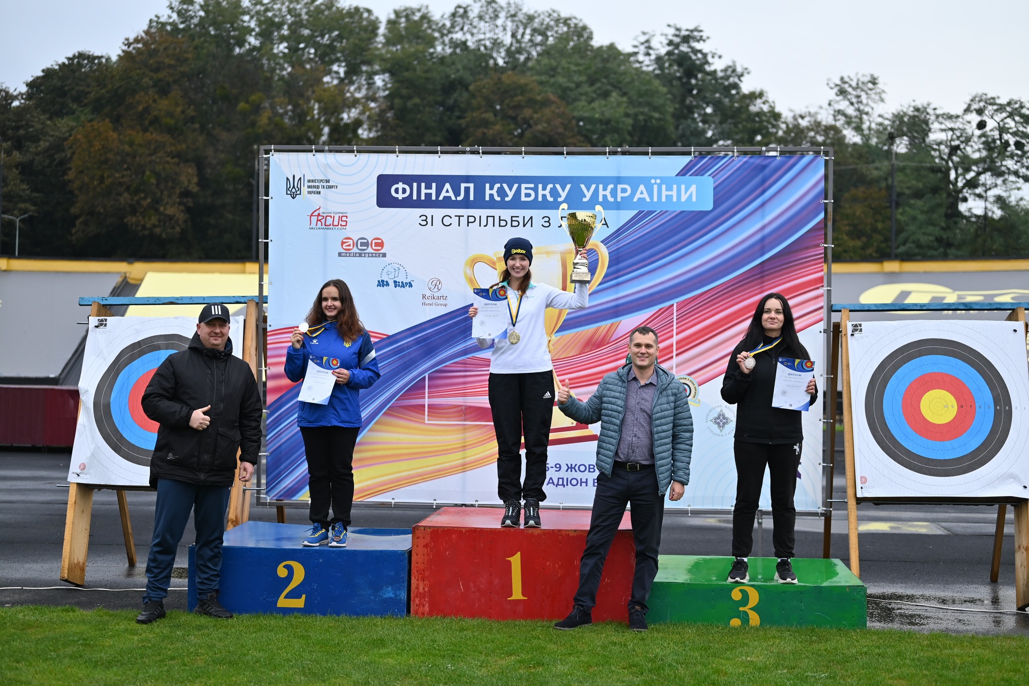 Лучники зі Львівщини здобули низку перемог та нагород на Кубку України - 5