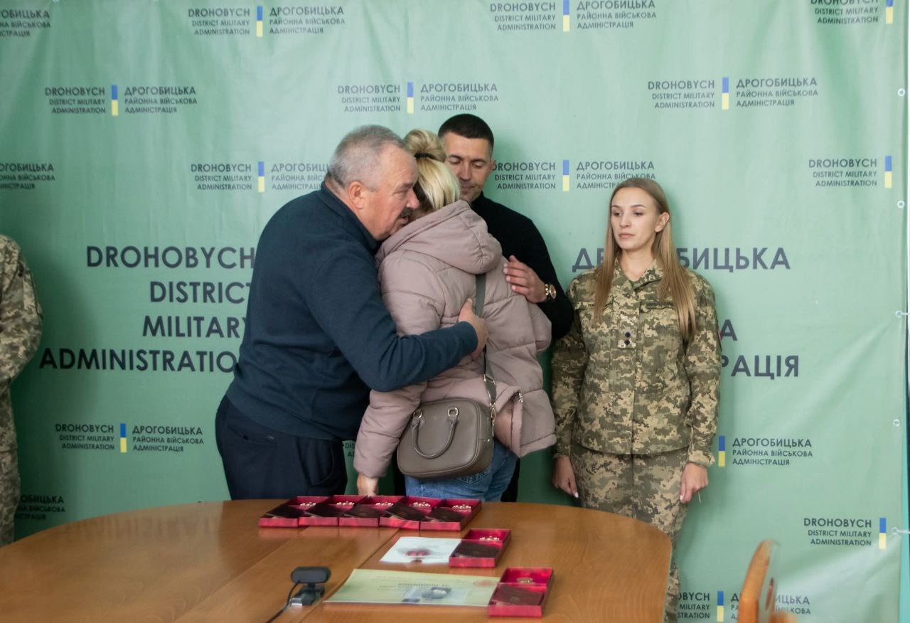 Захисників Львівщини посмертно відзначили високими державними нагородами - 8