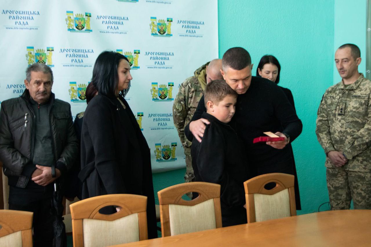 Захисників Львівщини посмертно відзначили високими державними нагородами - 9
