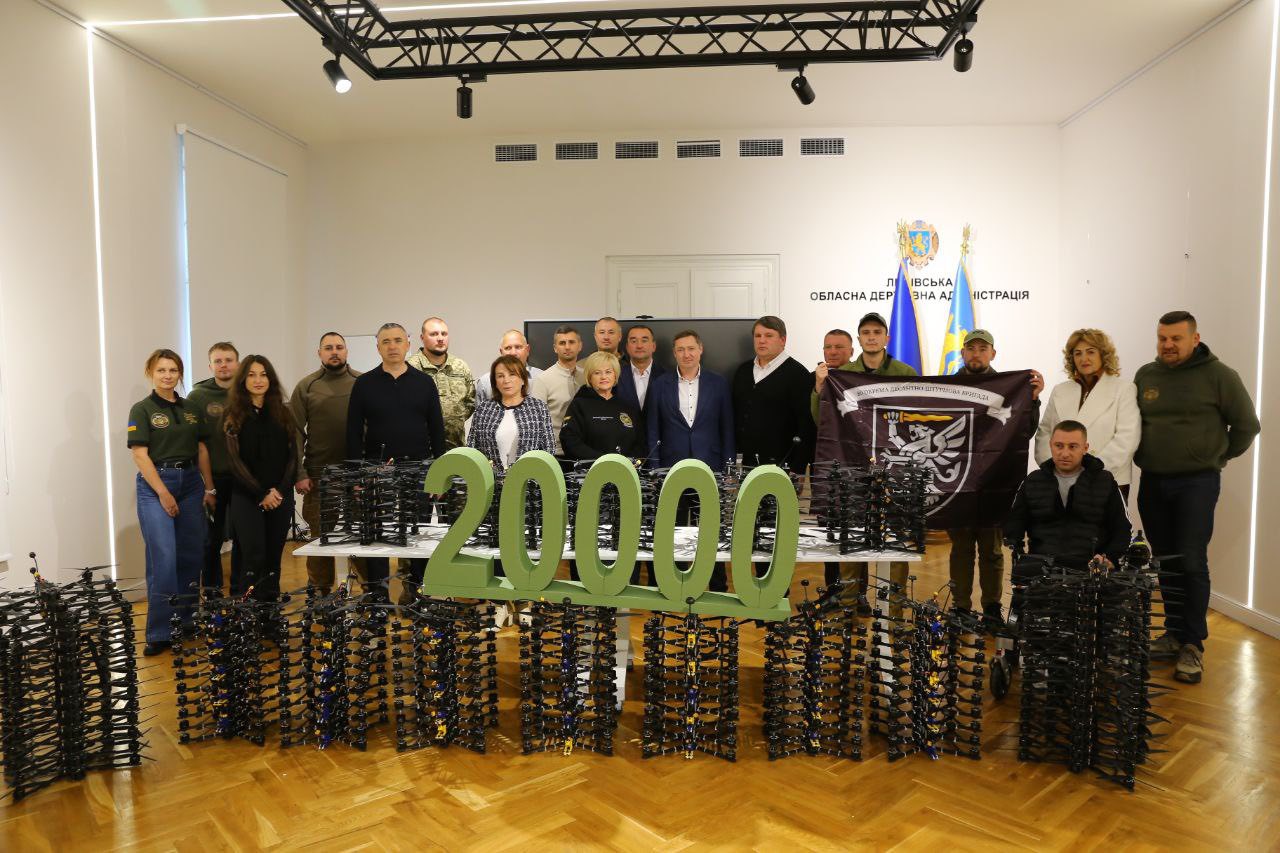 «Пташки Перемоги»: Львівщина передала 20-тисячний дрон та зібрала 28 млн грн на підтримку ЗСУ - 4