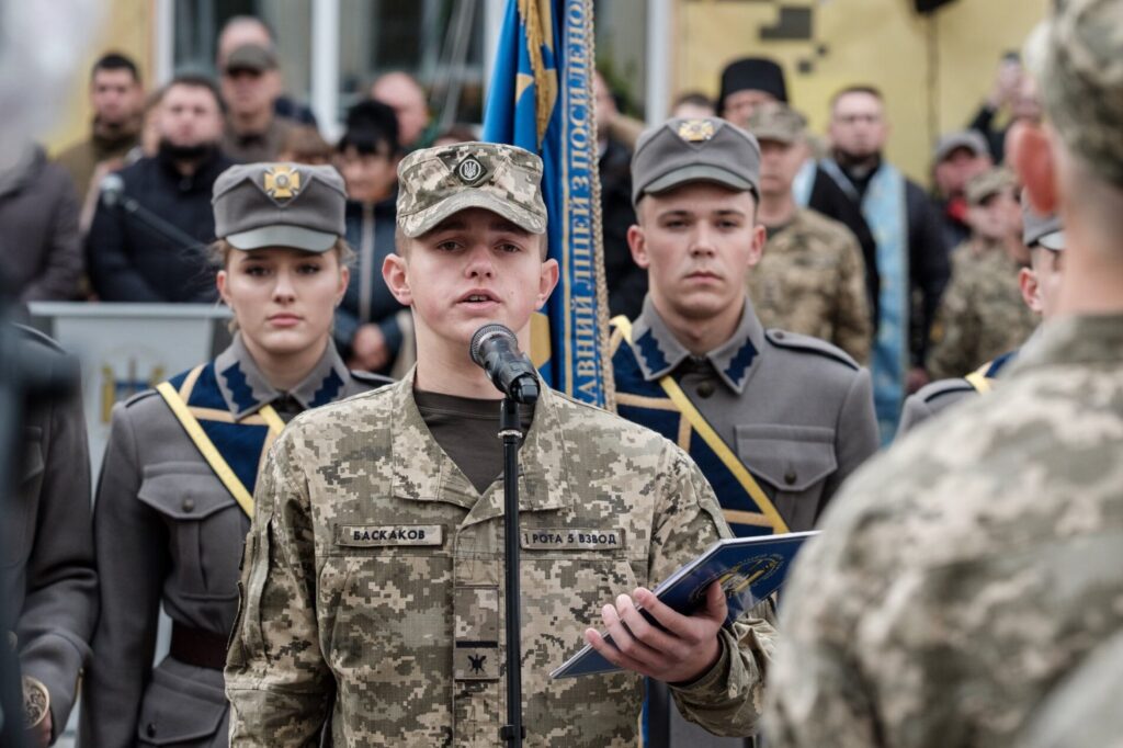Звання Героя України для Парубія, присяга львівських ліцеїстів, нові паркувальні майданчики в місті: головні новини дня - 4