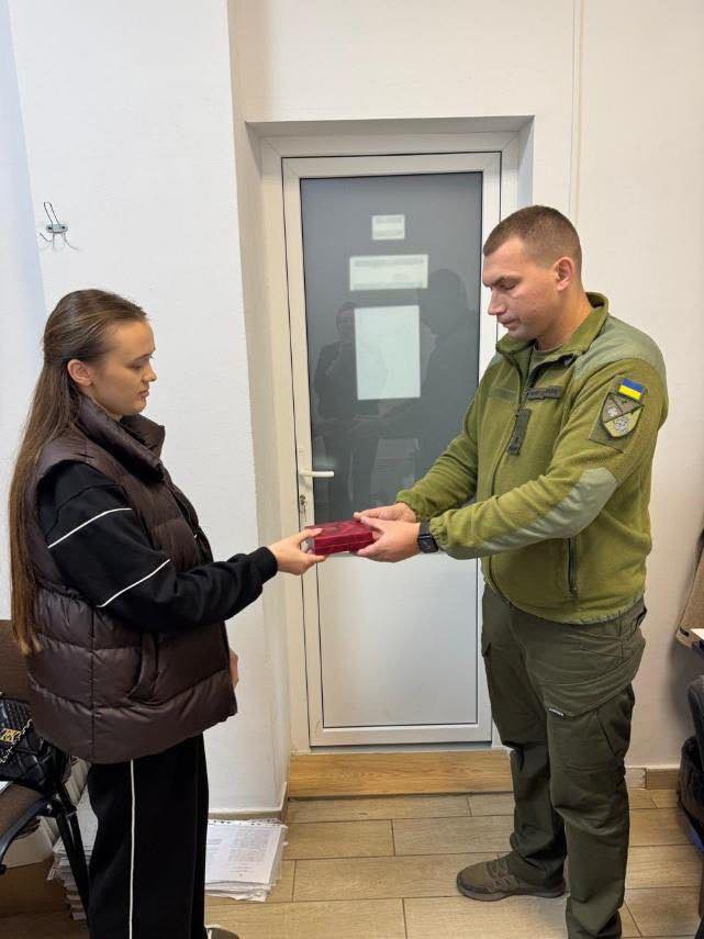 Захисників Львівщини посмертно відзначили високими державними нагородами - 4