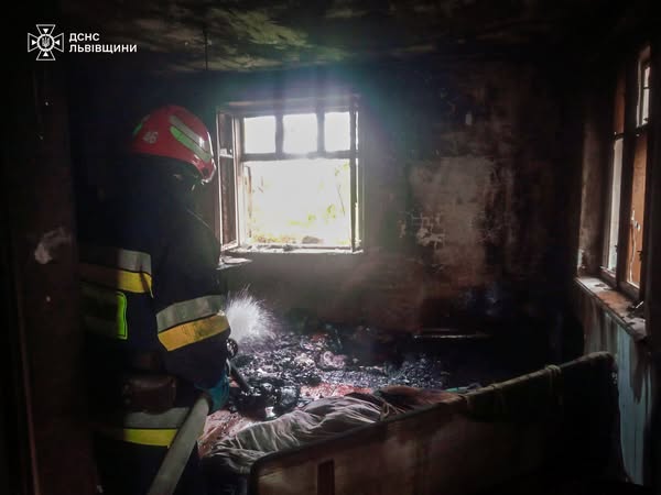 На Львівщині горів житловий будинок - 2