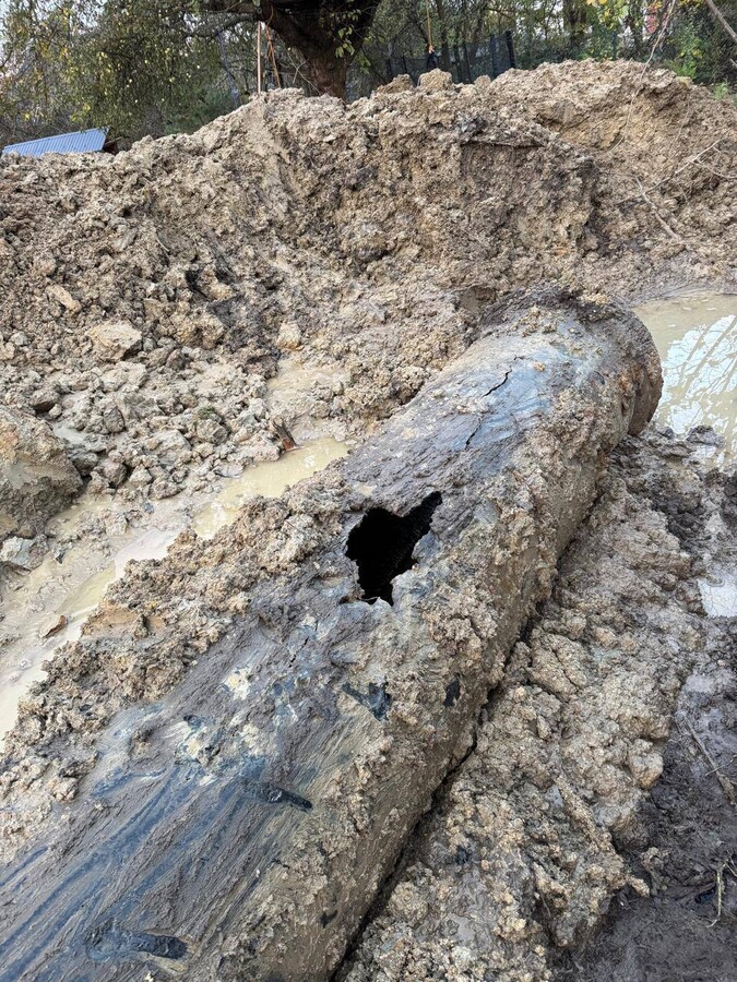 Львівські комунальники завершили ремонтні роботи на водогоні - 3