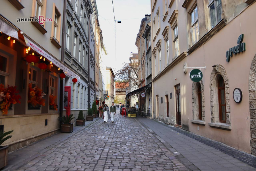 Де у центрі Львова шукати осінню атмосферу: добірка локацій для фото - 11