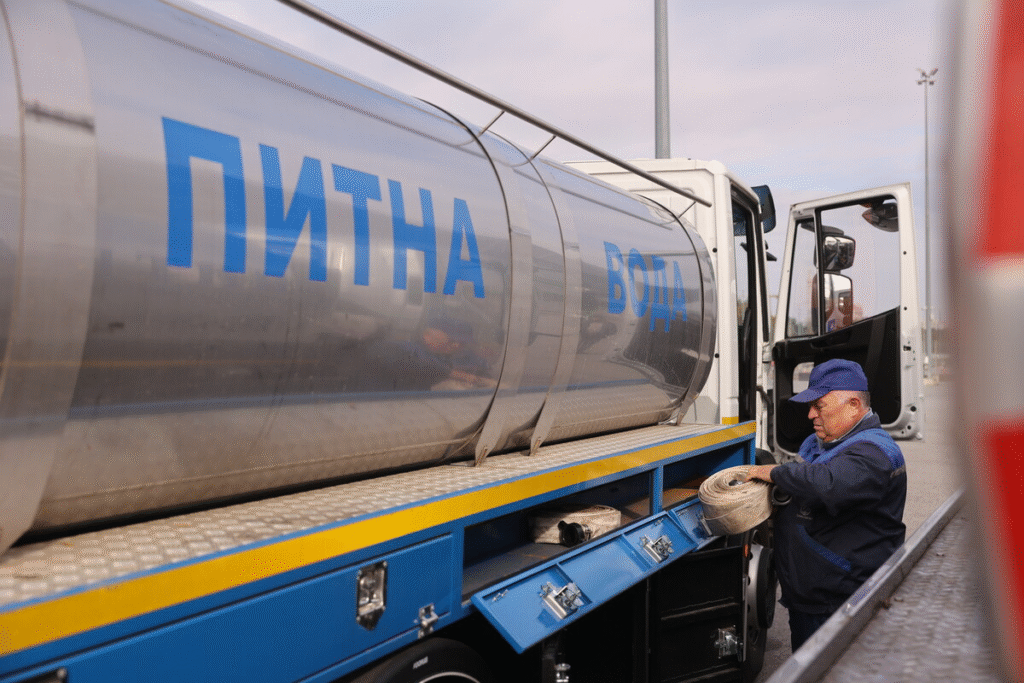 Відключення світла, стійкість Львова та культурні події: головні новини дня - 5