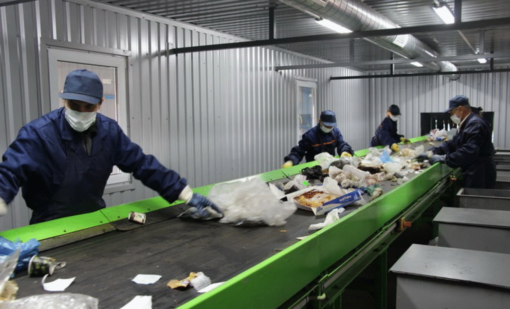 Як працюватиме роздільний збір відходів у Львові та яке майбутнє у сміттєвих полігонів області - 4
