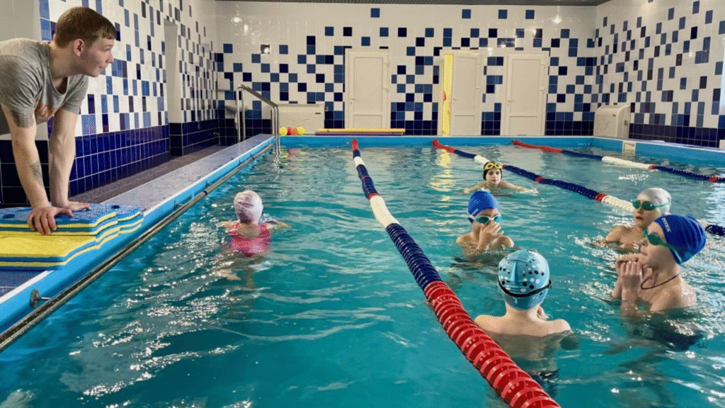 Як львівські школярі можуть на канікулах безкоштовно відвідувати басейни - 3