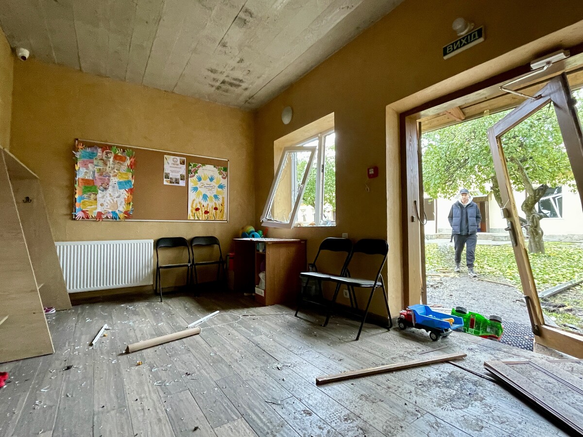 Наслідки нічної атаки на Львів: 4 загиблих, десятки зруйнованих будинків, школи й дитсадок - 15
